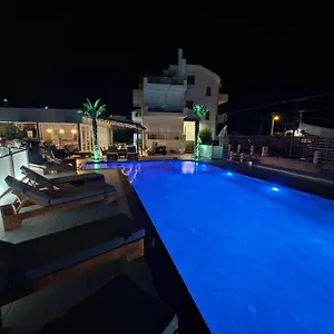  Bed and Breakfast Serenity
